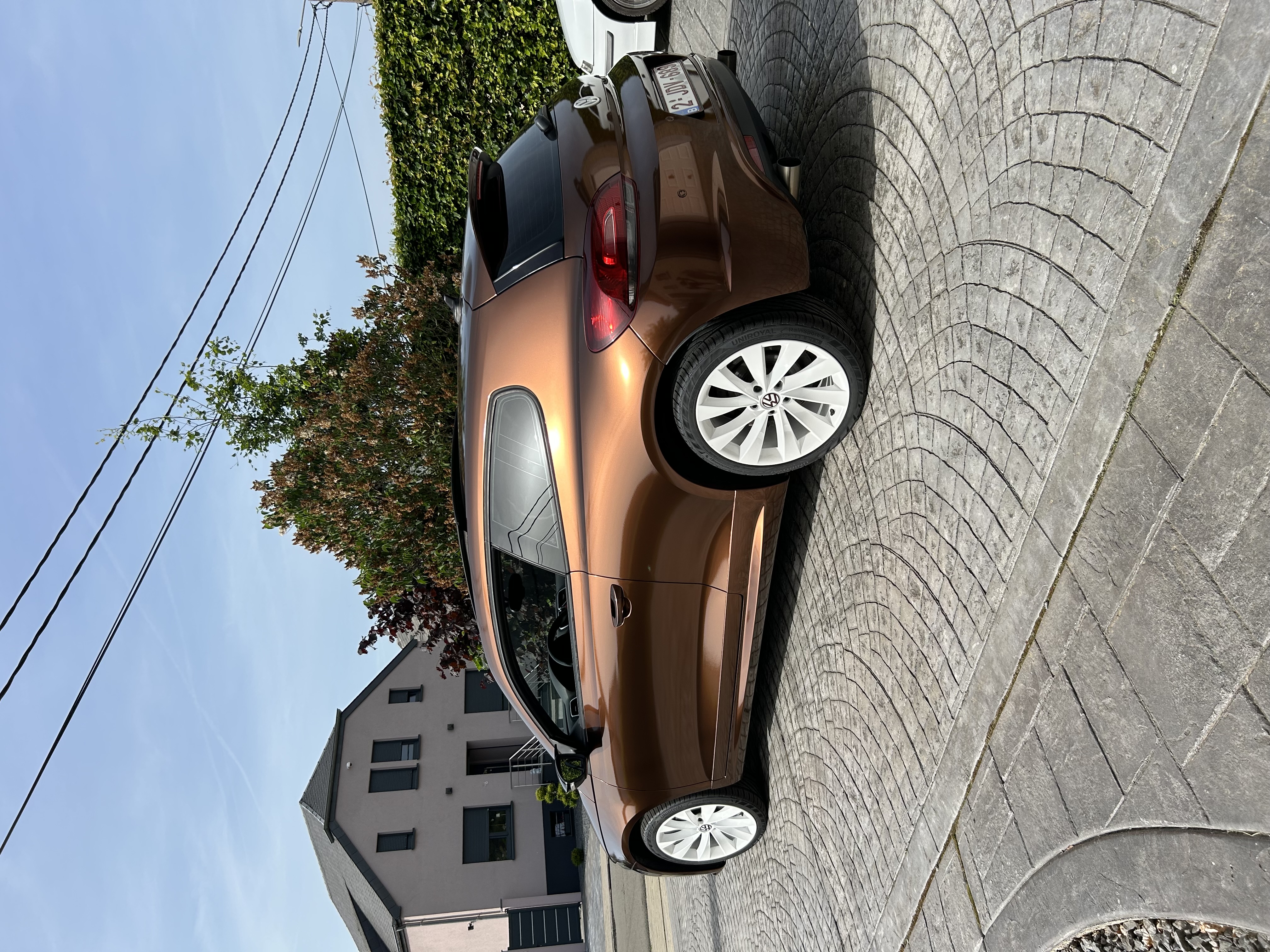 Ravoony Plus PET Glossy Metallic Copper Car Wrap review Leandre Lomry 01