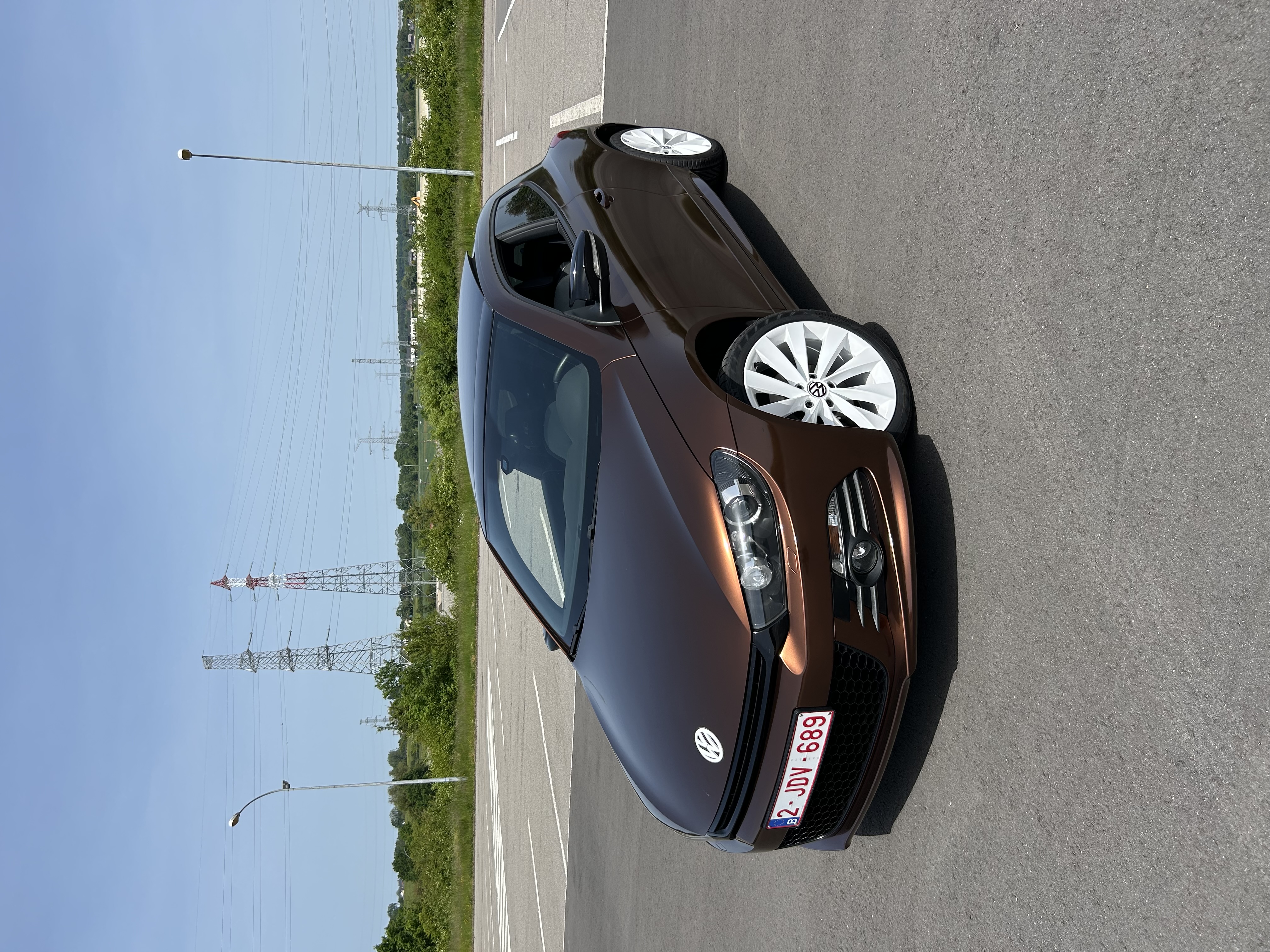 Ravoony Plus PET Glossy Metallic Copper Car Wrap review Leandre Lomry 03