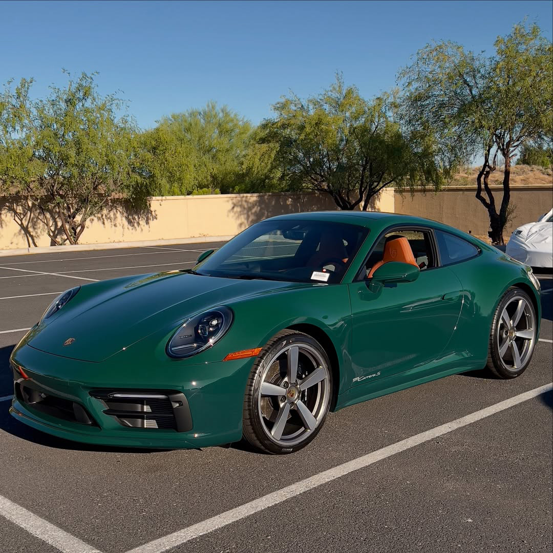 Ravoony Plus BMW Gloss British Racing Green Vinyl Car Wrap review 1