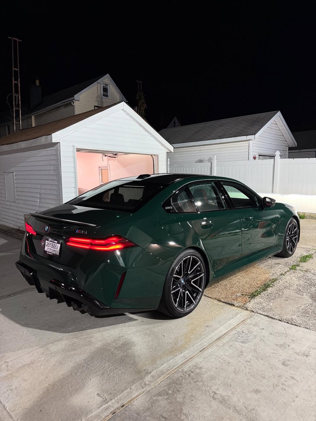 Ravoony Plus BMW Gloss British Racing Green Vinyl Car Wrap review 7