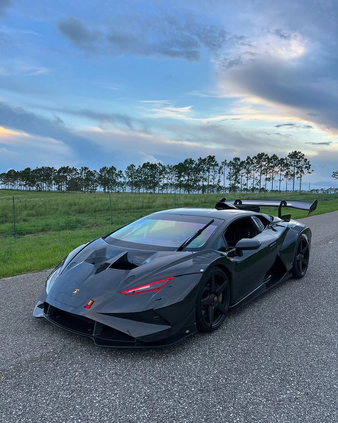 What Is Carbon Fiber Car Vinyl Wrap?