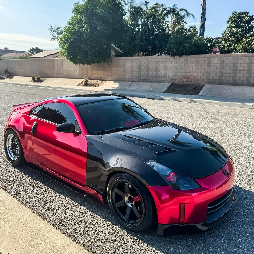 Carbon Fiber Wraps: Adding Style and Protection to Your Vehicle