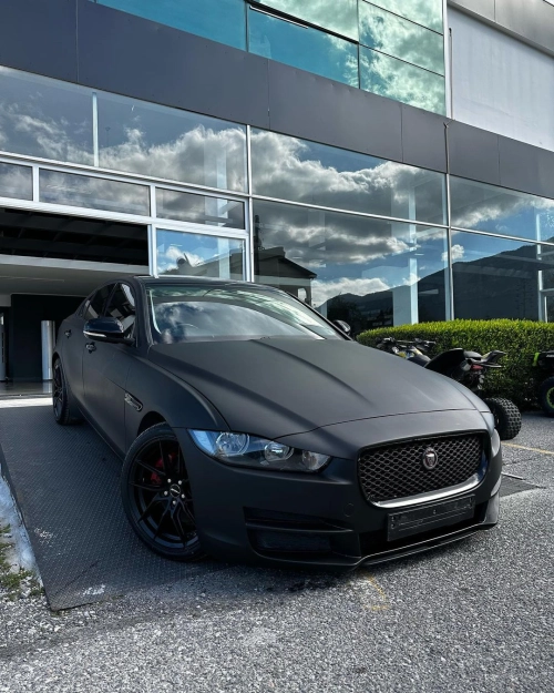 How to Choose the Right Black Car Wrap Series for Your Vehicle?