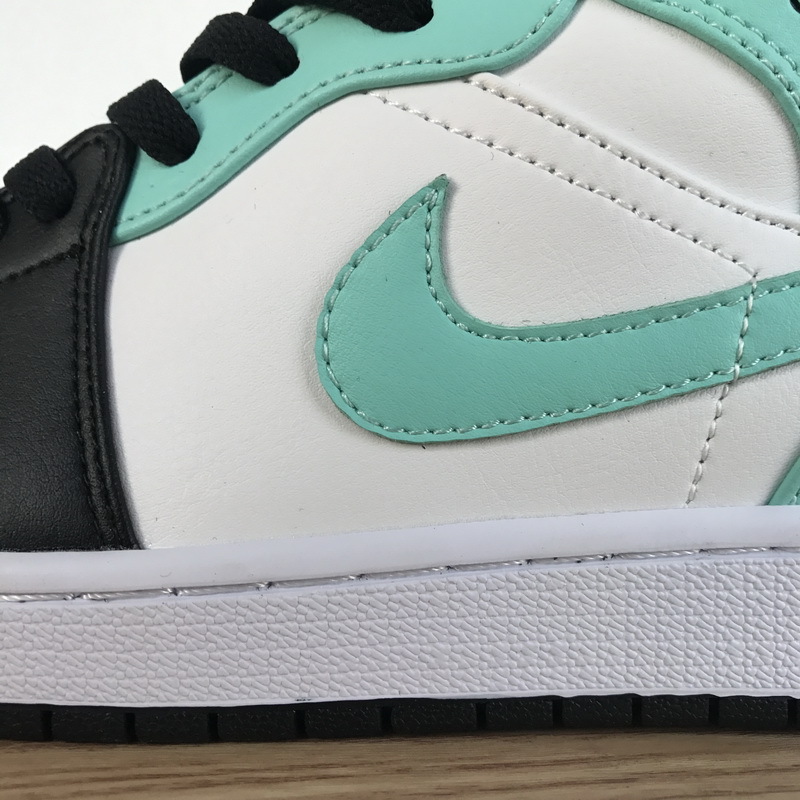       Air Jordan 1 Mid “Island Green”
