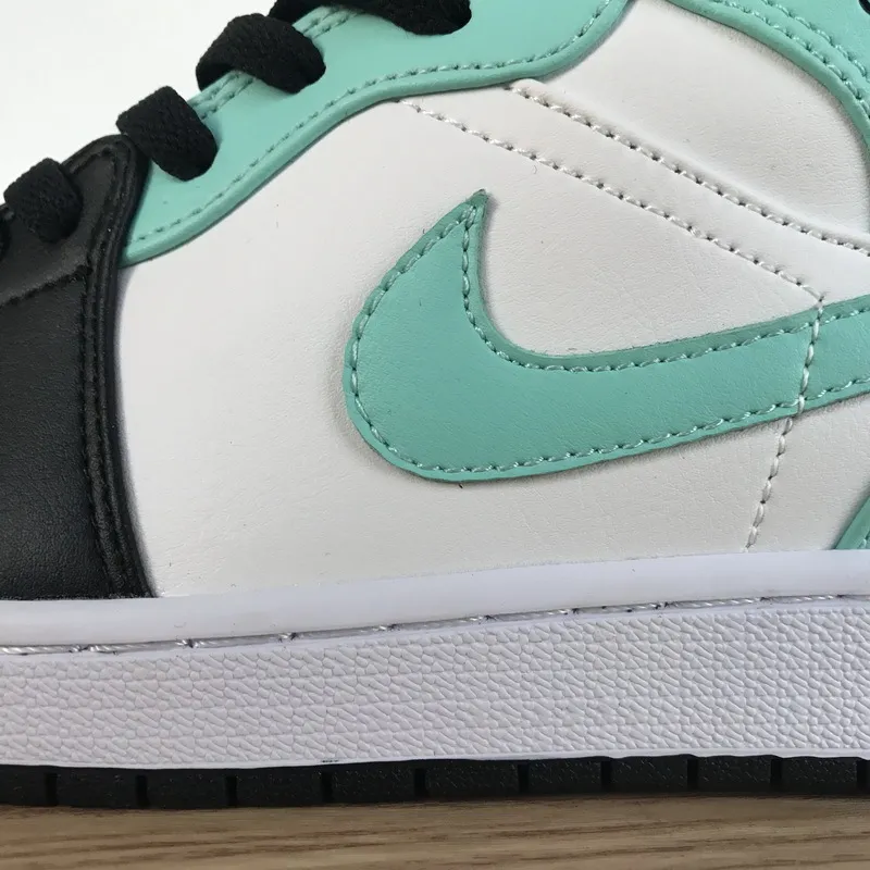  Pkgod  Air Jordan 1 Mid “Island Green”