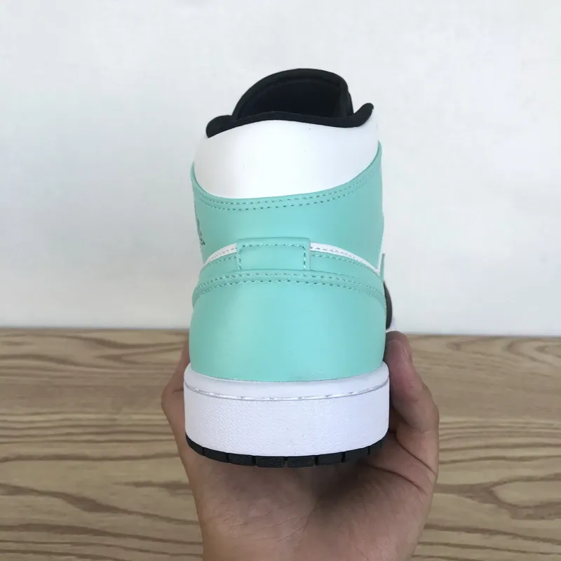  Pkgod  Air Jordan 1 Mid “Island Green”