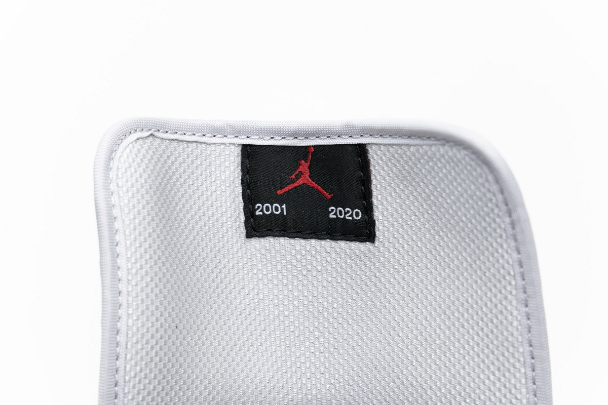  Pkgod  Air Jordan 1 Retro High CO Japan Neutral Grey