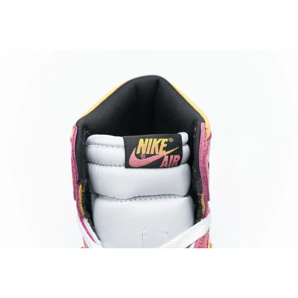  Pkgod  Air Jordan 1 Retro High OG Light Fusion Red​