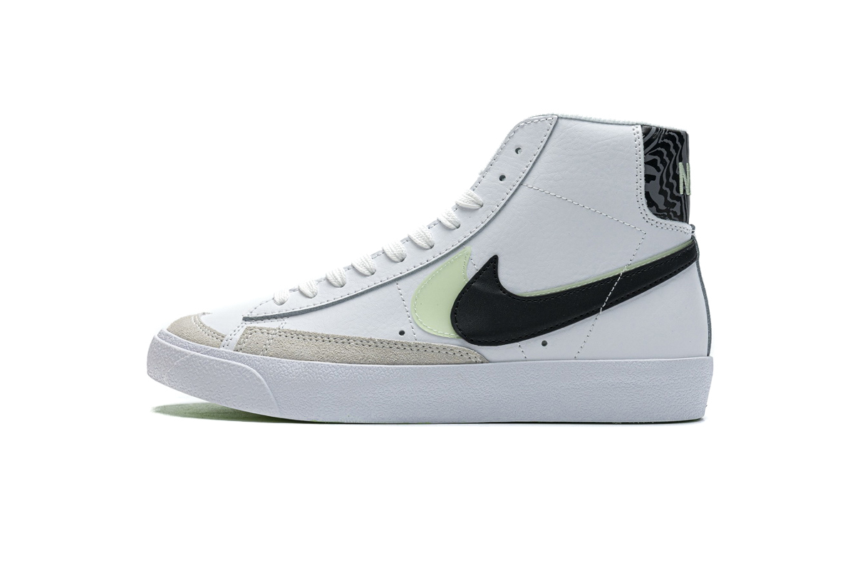  Pkgod  Nike Blazer Mid 77 SE GS Double Swoosh White Vapor Green