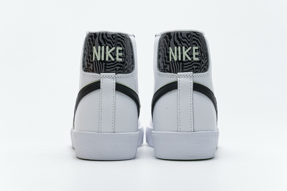  Pkgod  Nike Blazer Mid 77 SE GS Double Swoosh White Vapor Green