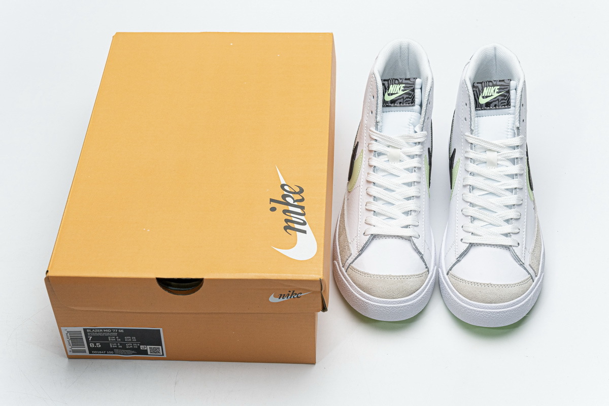  Pkgod  Nike Blazer Mid 77 SE GS Double Swoosh White Vapor Green