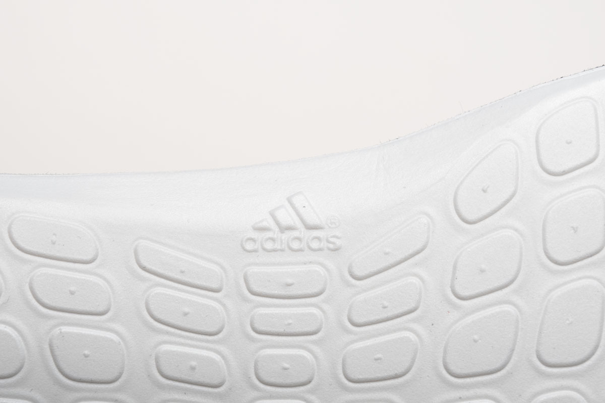      adidas Ultra Boost OG (2018)