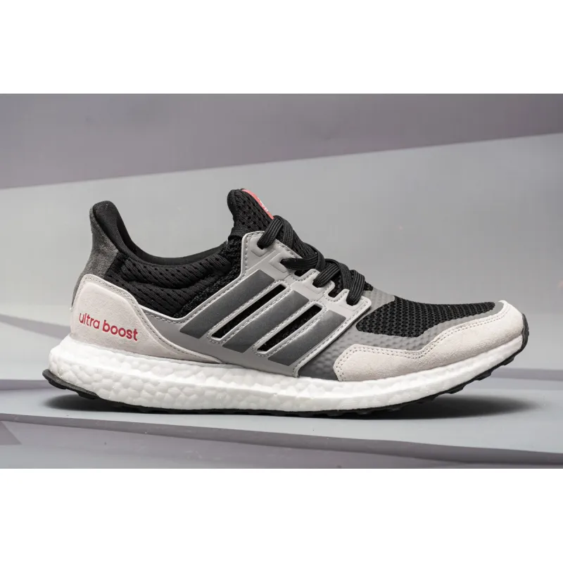  Pkgod adidas Ultra Boost S&L Black Grey Four Red