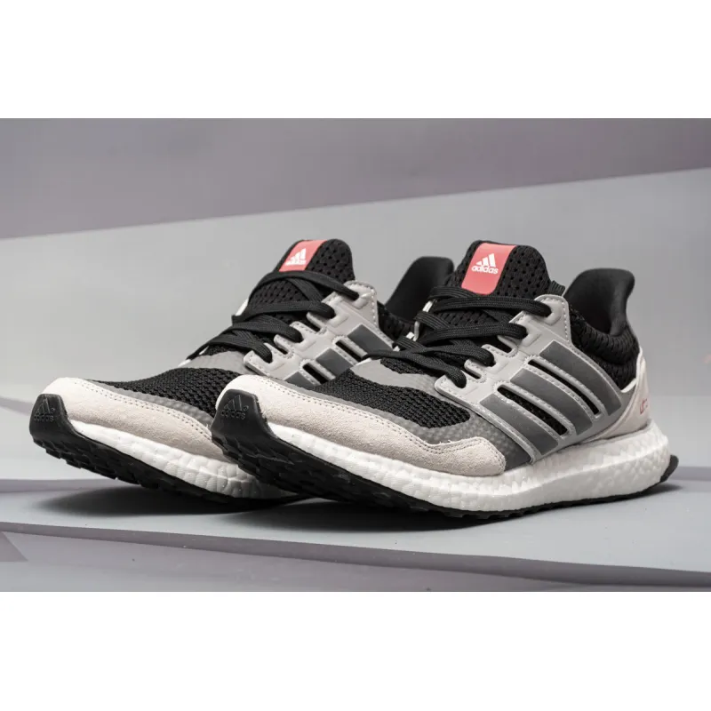  Pkgod adidas Ultra Boost S&L Black Grey Four Red