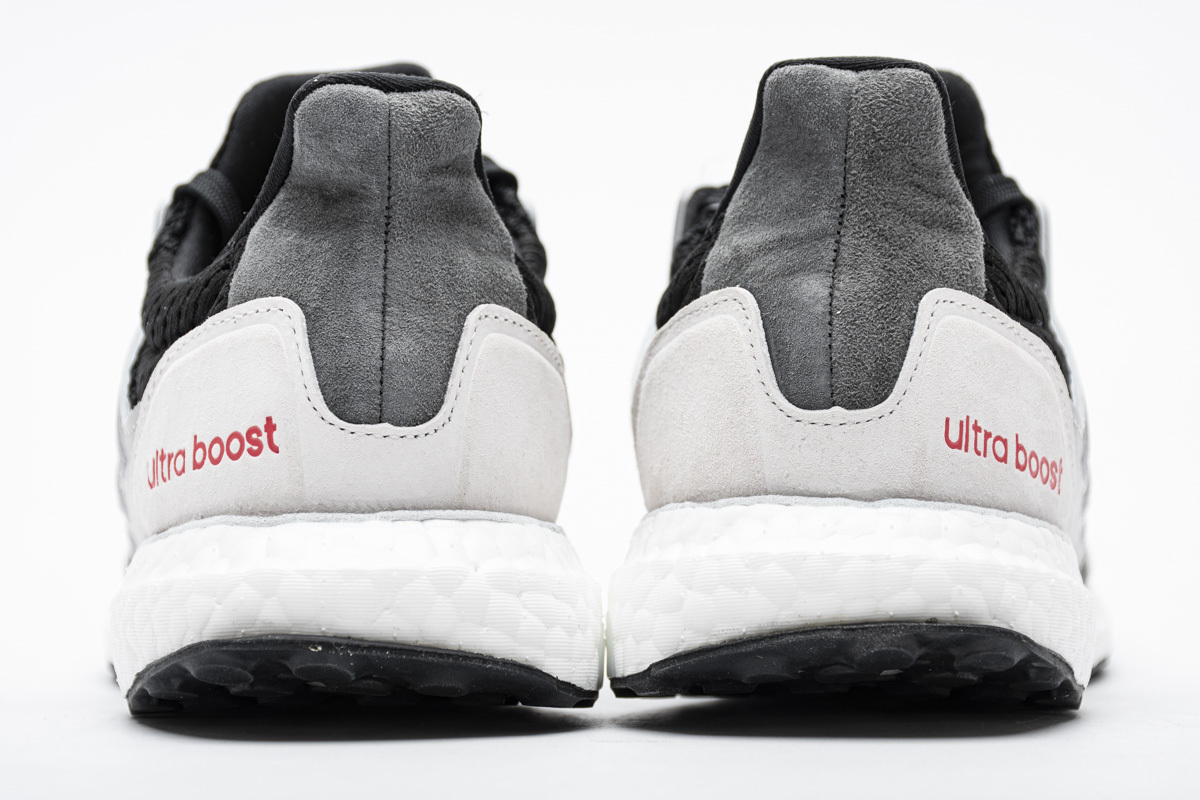      adidas Ultra Boost S&L Black Grey Four Red