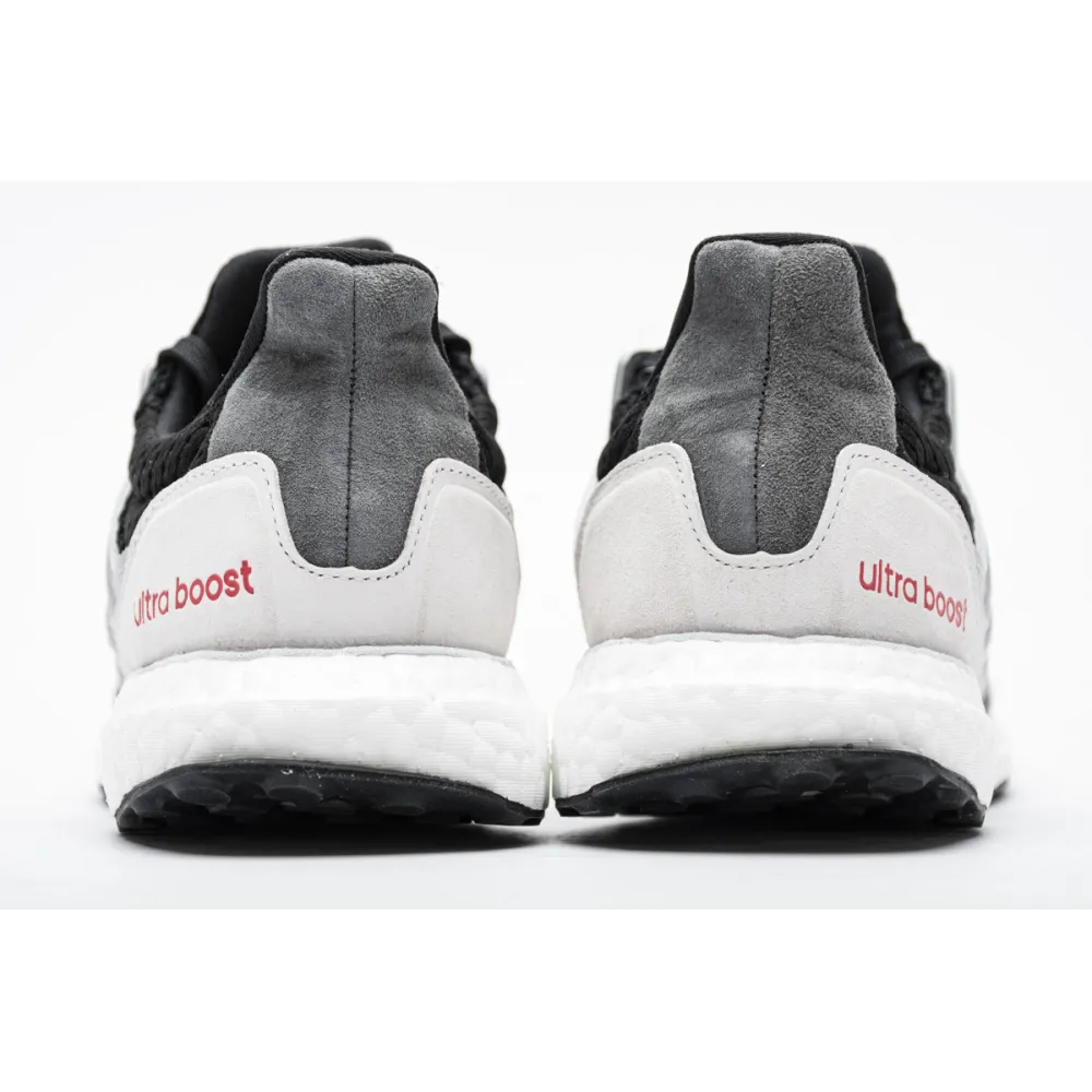  Pkgod adidas Ultra Boost S&L Black Grey Four Red