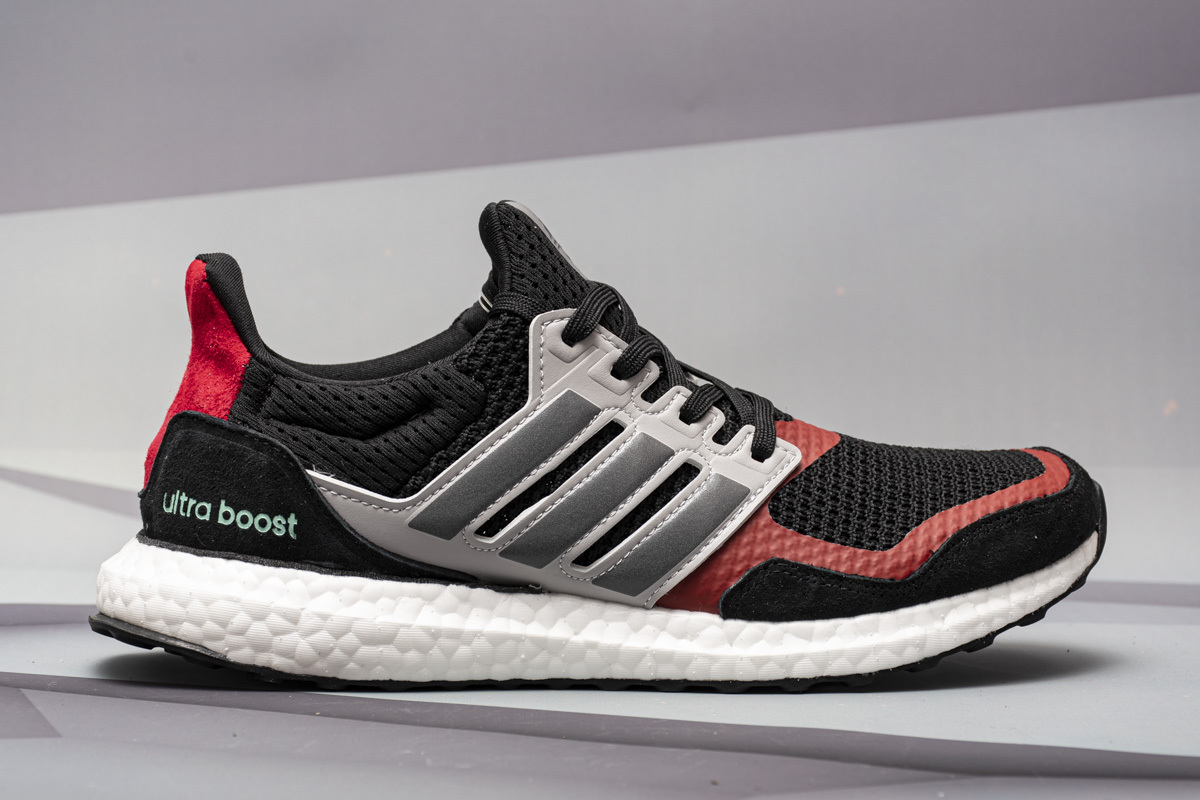      adidas Ultra Boost S&L Black Grey Power Red