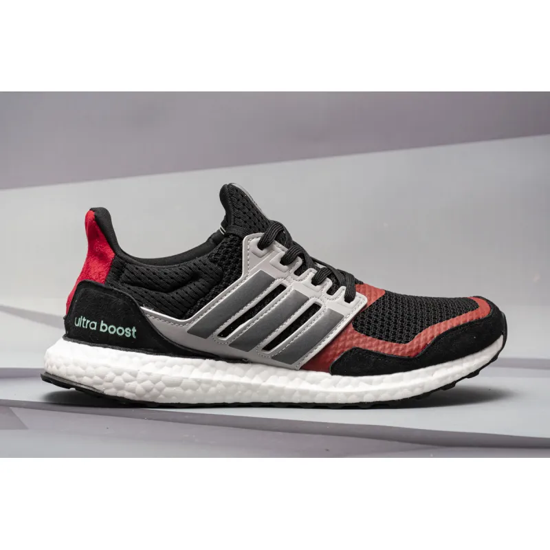  Pkgod adidas Ultra Boost S&L Black Grey Power Red