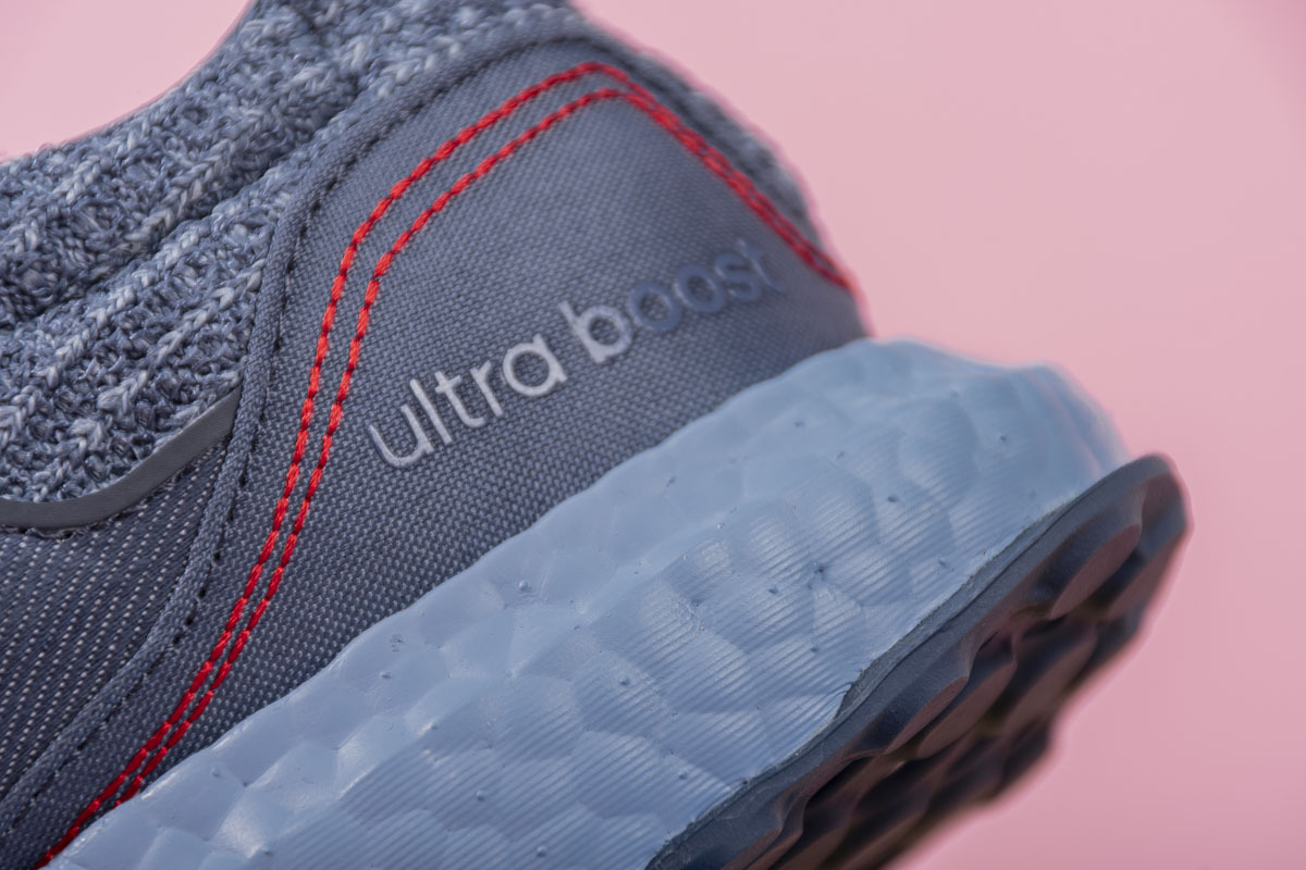      adidas Ultra Boost Tech Ink Glow Blue