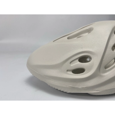   Pkgod adidas Yeezy Foam RNNR Ararat​ 02