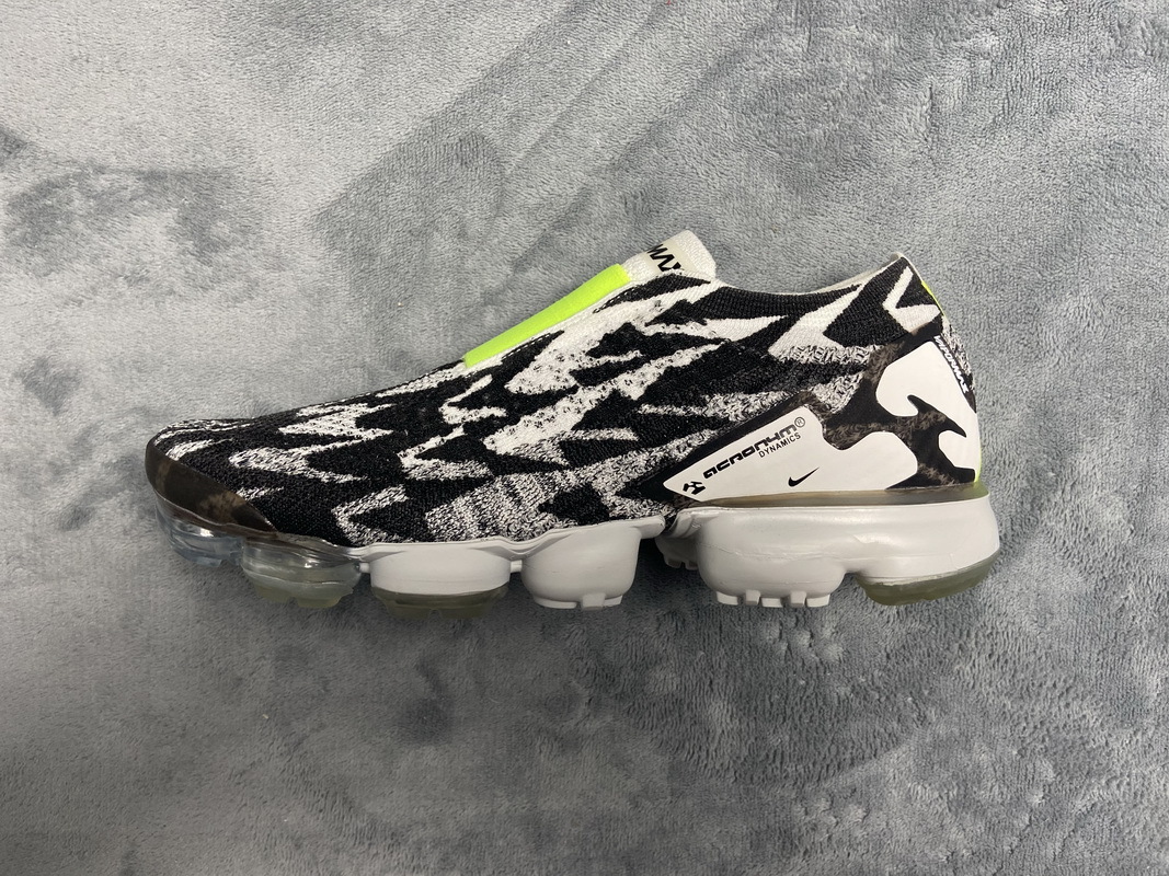      Nike Air VaporMax Moc 2 Acronym Light Bone​