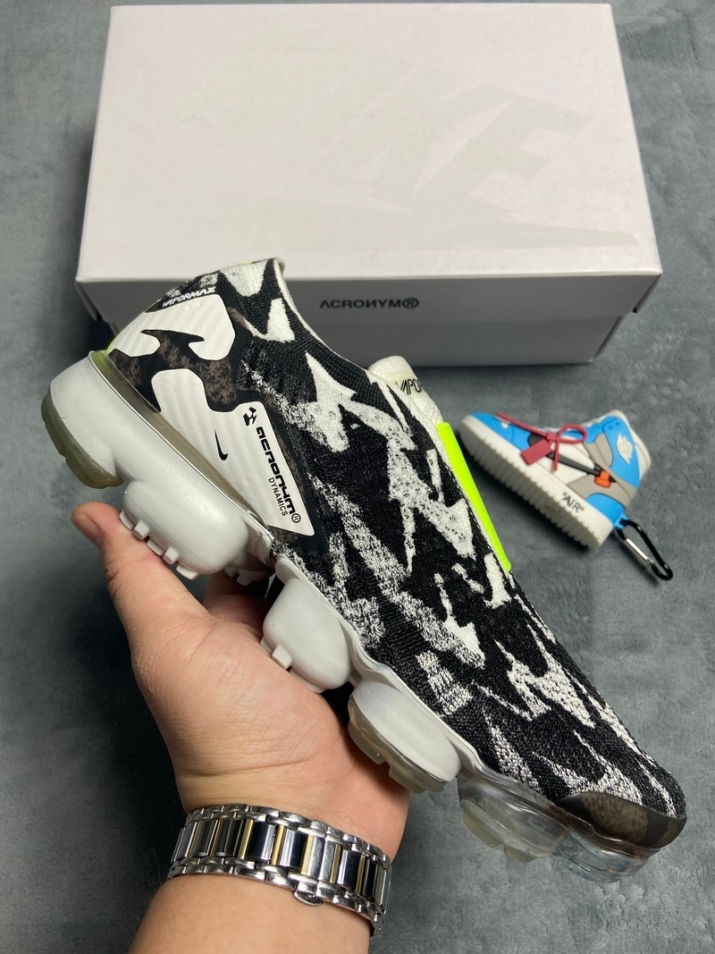      Nike Air VaporMax Moc 2 Acronym Light Bone​