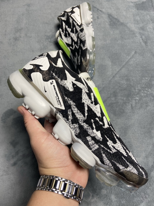      Nike Air VaporMax Moc 2 Acronym Light Bone​