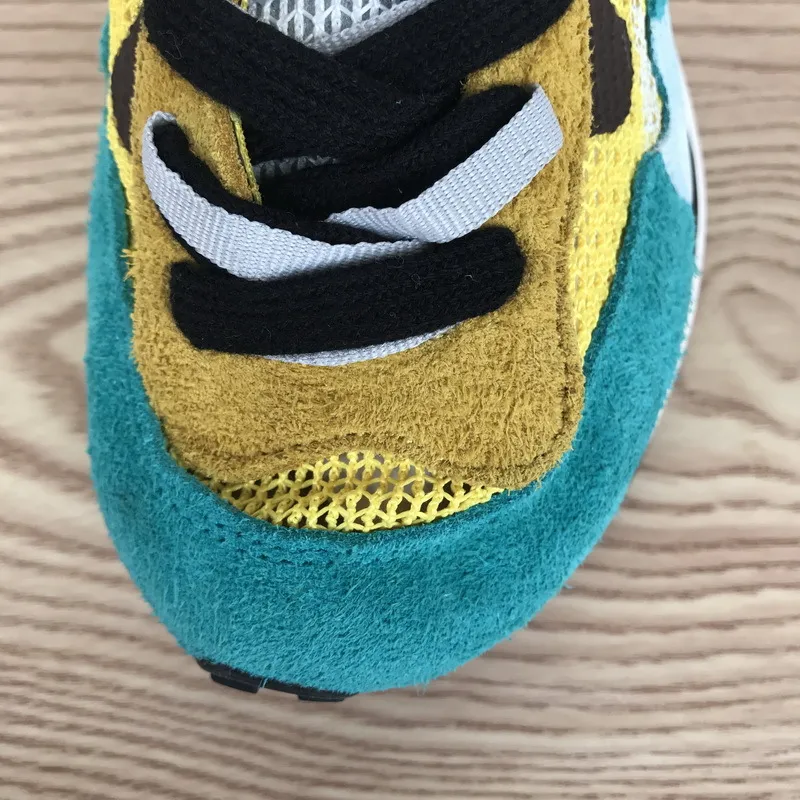  Pkgod Sacai x Nike Pegasua Vaporfly Yellow Green