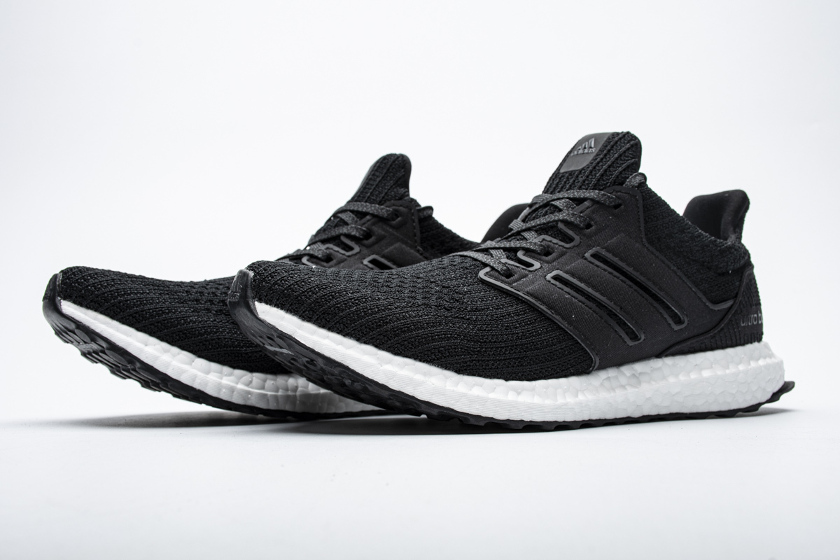      Ultra Boost 4.0 “Black/White”