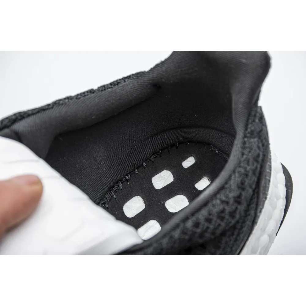  Pkgod Ultra Boost 4.0 “Black/White”