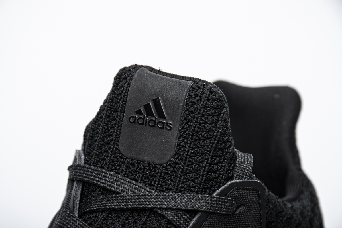      Ultra Boost 4.0 “Black/White”