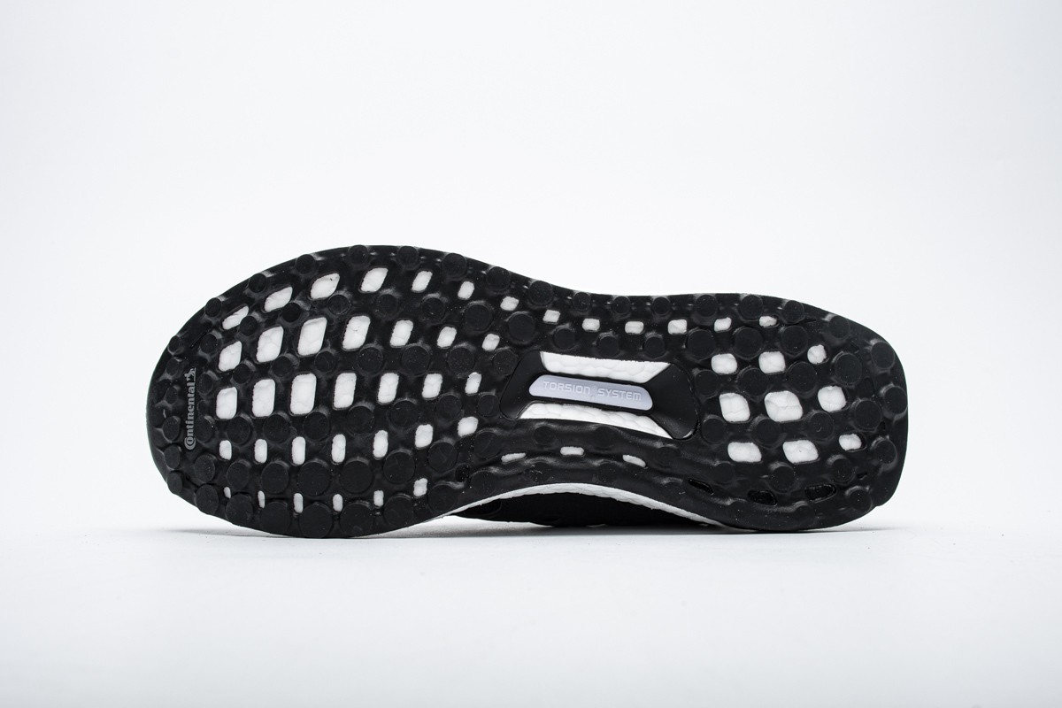      Ultra Boost 4.0 “Black/White”