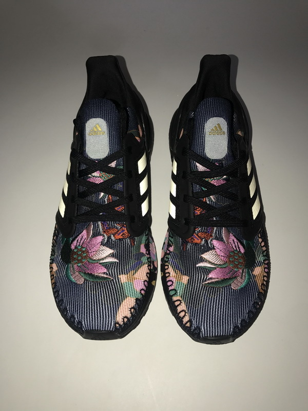    God  adidas Ultra BOOST 20 DNA