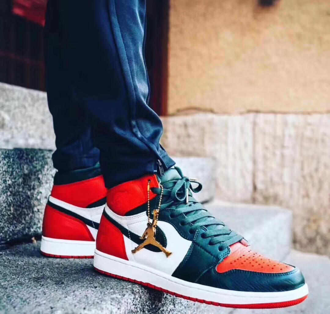 H12 Factory Sneakers &Air Jordan 1 Jordan 1 Retro High SoleFly Art Basel Sail AV3905-138