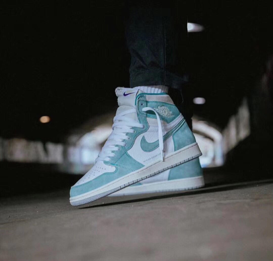 H12 Factory Sneakers &Air Jordan 1 OG Hi Retro“Turbo Green” 555088-311