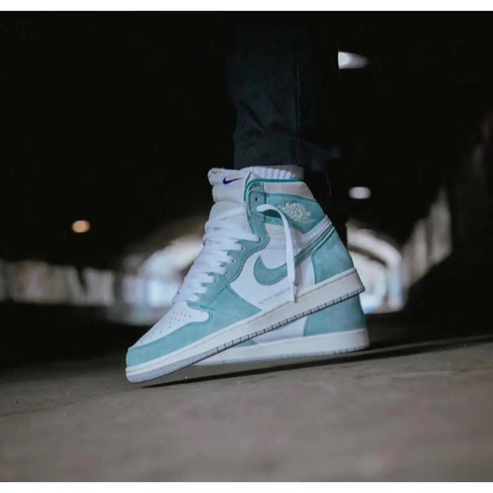 H12 Factory Sneakers &Air Jordan 1 OG Hi Retro“Turbo Green” 555088-311