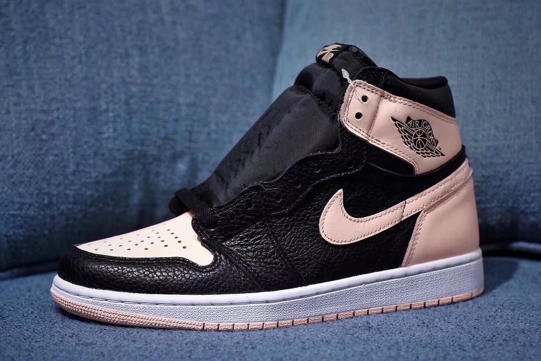 H12 Factory Sneakers &Air Jordan 1 Retro High OG “Crimson Tint” 555088-081
