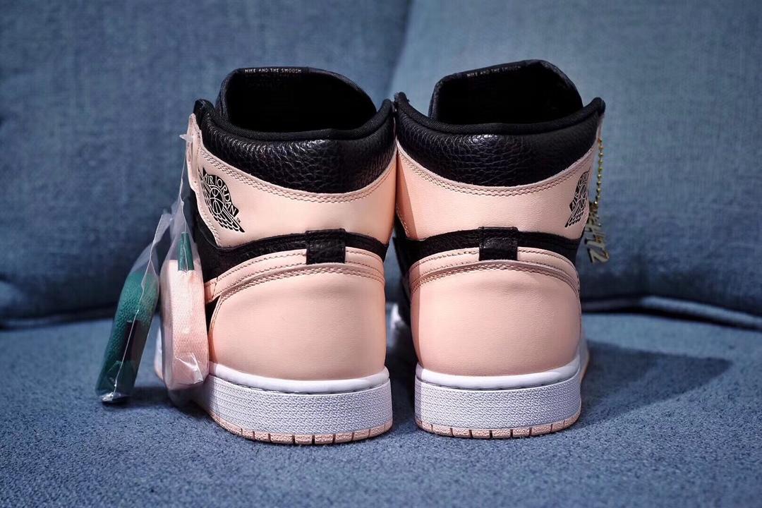 H12 Factory Sneakers &Air Jordan 1 Retro High OG “Crimson Tint” 555088-081