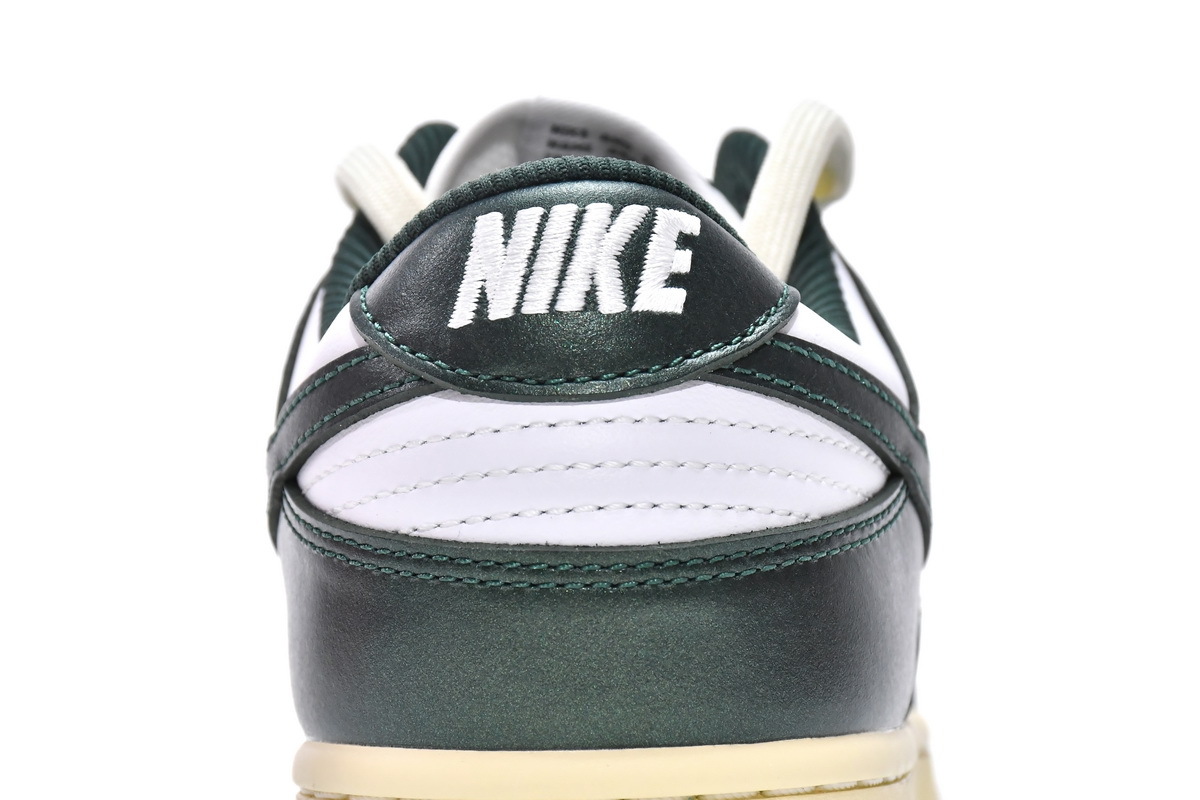 Nike Dunk Low Vintage Green (M Batch)
