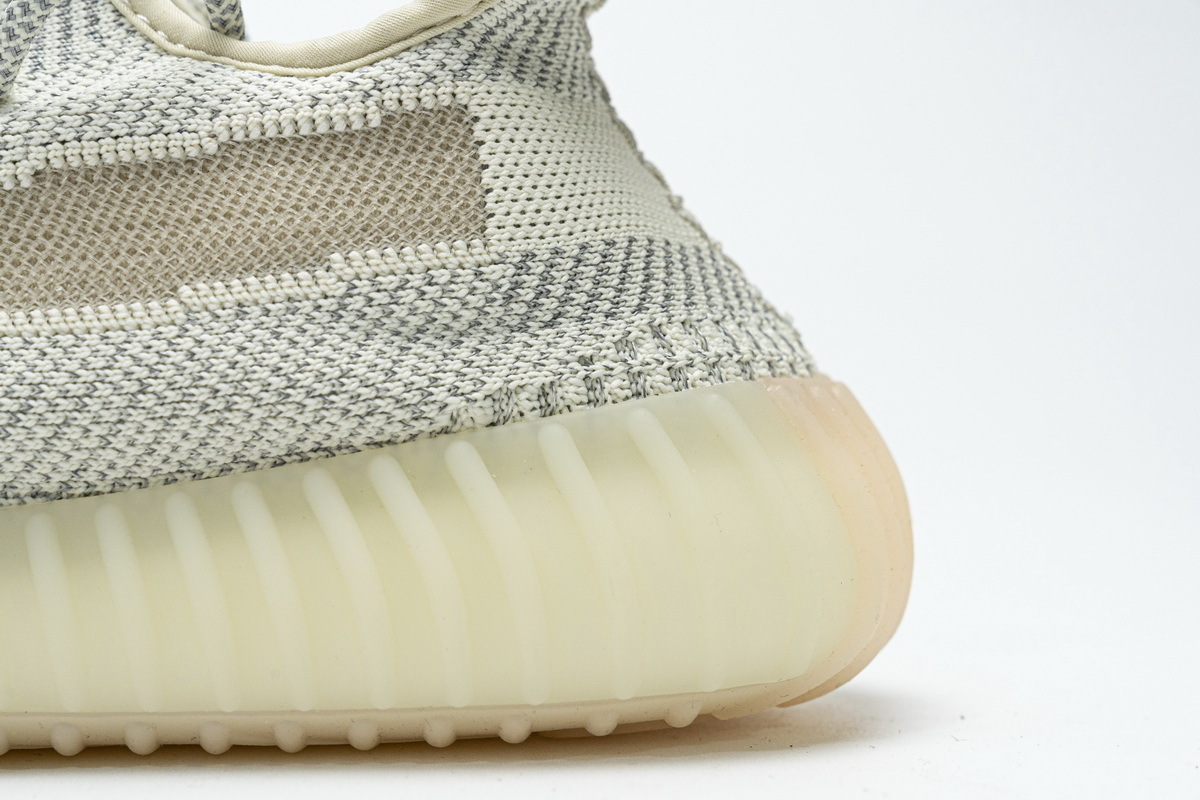 OG Sneakers &OG Yeezy 350 V2 Lundmark (Reflective) FV3254 