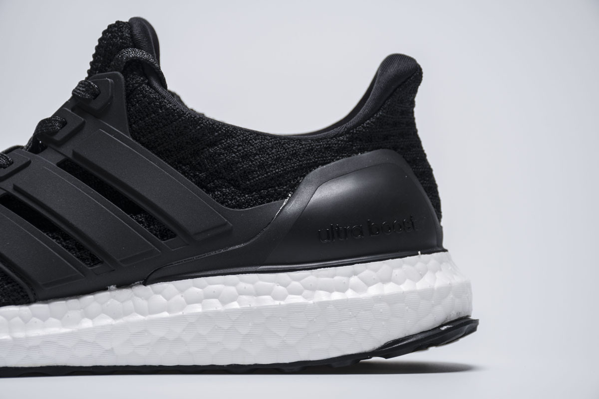      Adidas Ultra Boost 4.0 “Black White” Real Boost