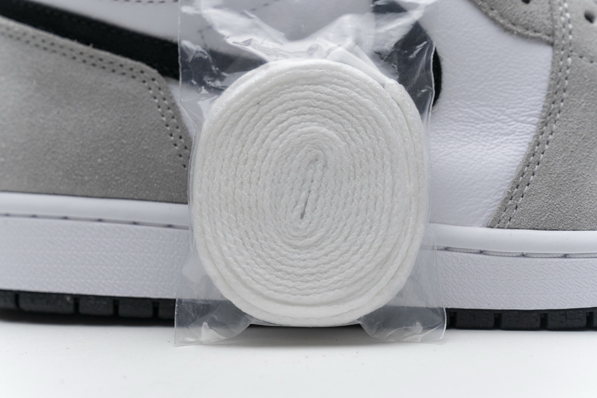      Air Jordan 1 High Smoke Grey Red