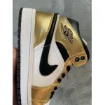 Pkgod  Air Jordan 1 Mid SE Metallic Gold