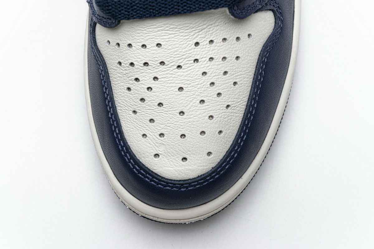      Air Jordan 1 Retro High OG Obsidian University Blue
