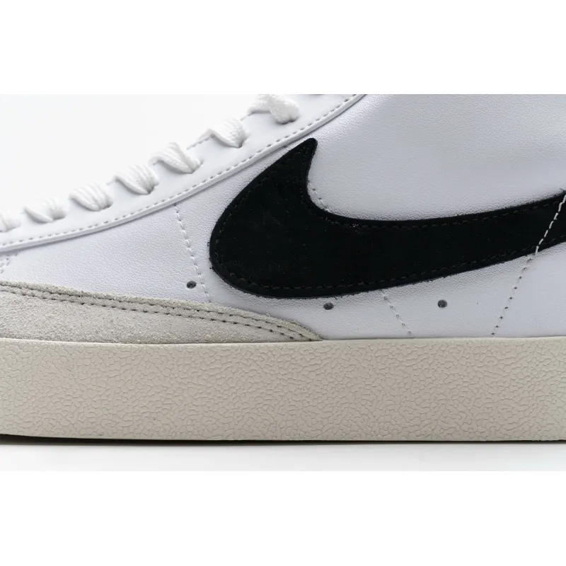 Pkgod  Nike Blazer Mid &#39;77 Black White