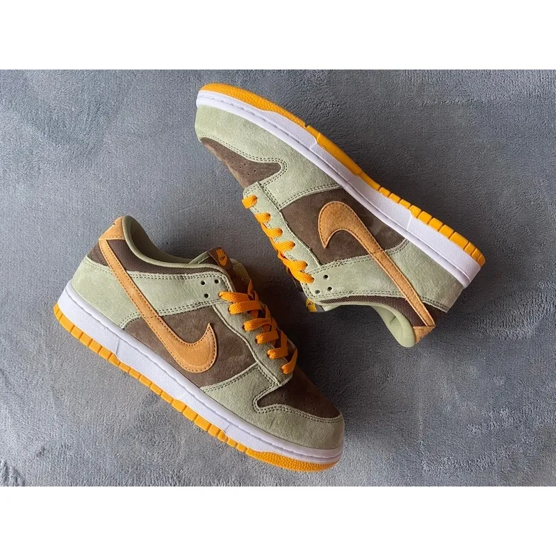 Pkgod  Nike SB Dunk Low Dusty Olive​