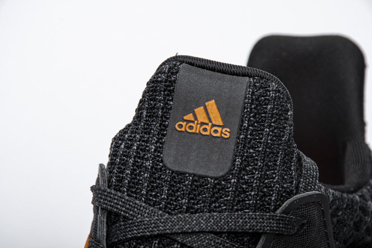      Ultra Boost 4.0 “Core Black/Solar Orange”