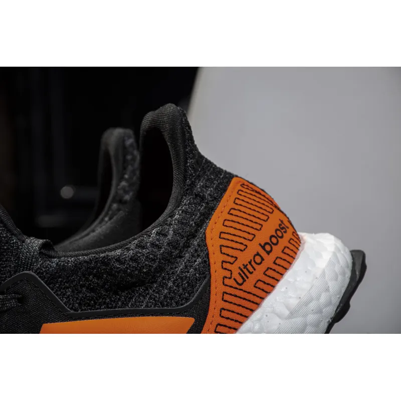 Pkgod  Ultra Boost 4.0 “Core Black/Solar Orange”