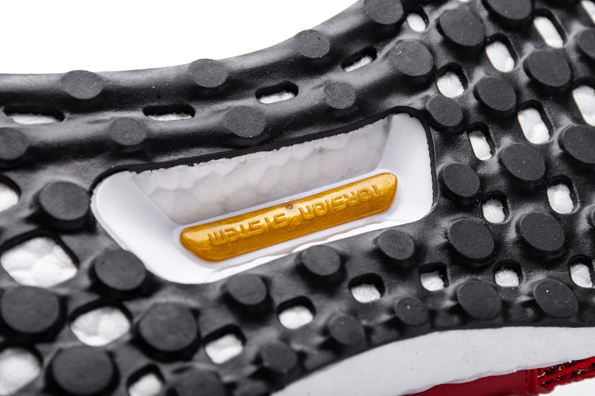     adidas Ultra Boost 4.0 Game of Thrones House Lannister (W)