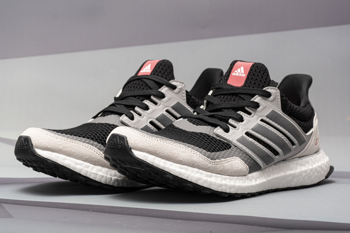    Pkgod adidas Ultra Boost S&L Black Grey Four Red